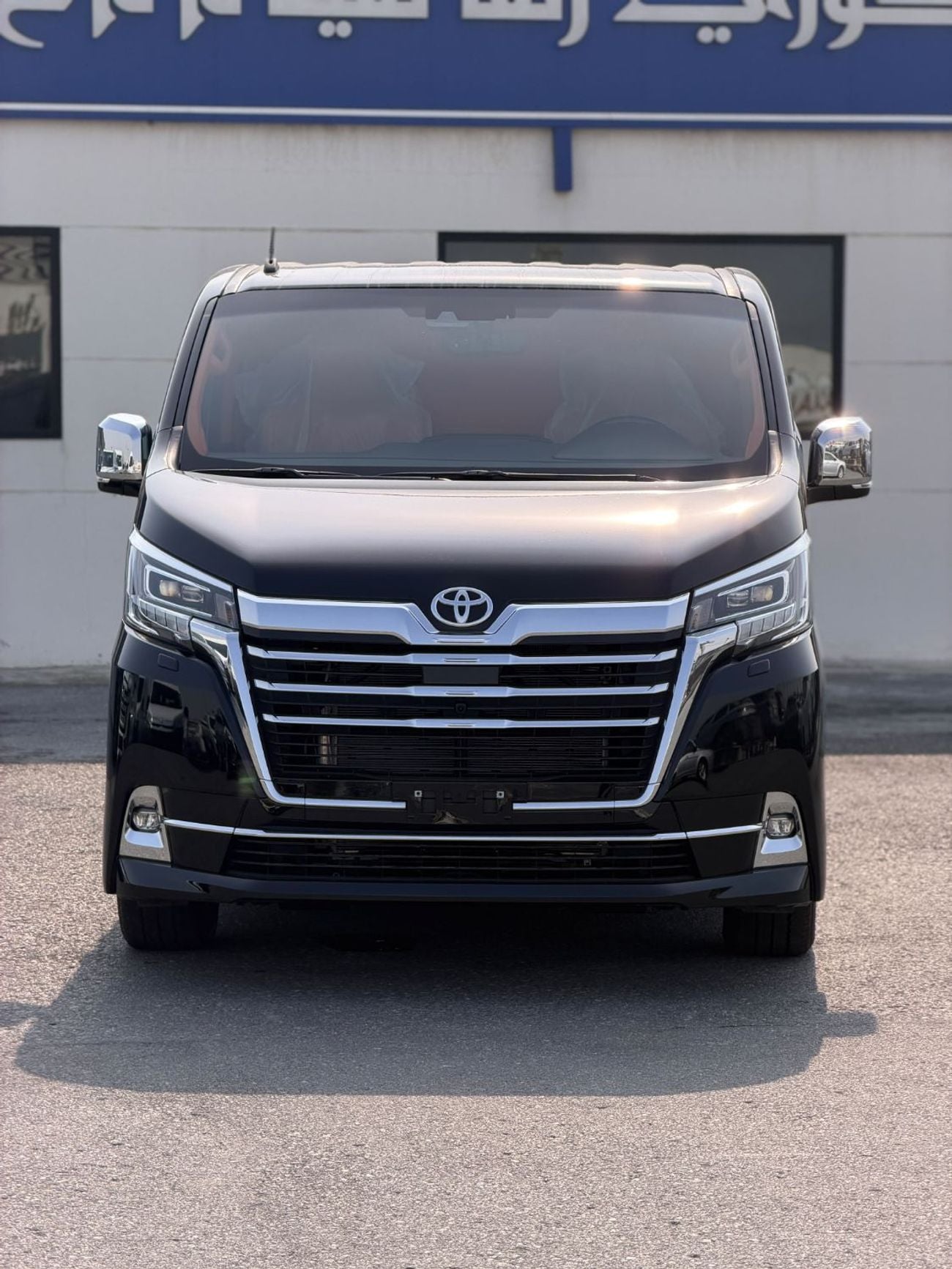Toyota Granvia PREMIUM PETROL FULL OPTION WITH VIP EDITION