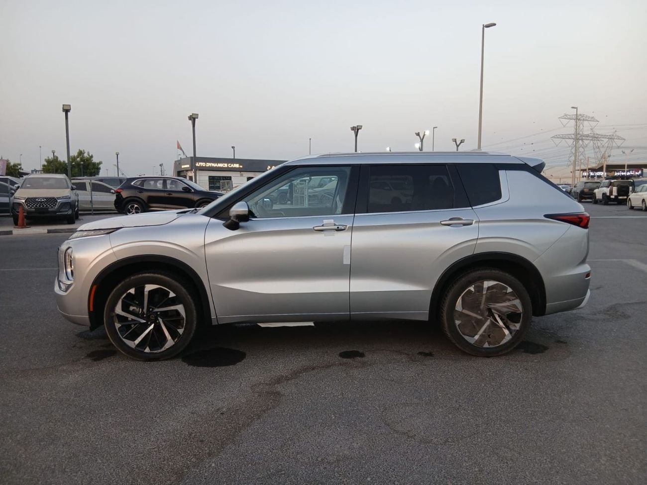 Mitsubishi Outlander PREMIUM