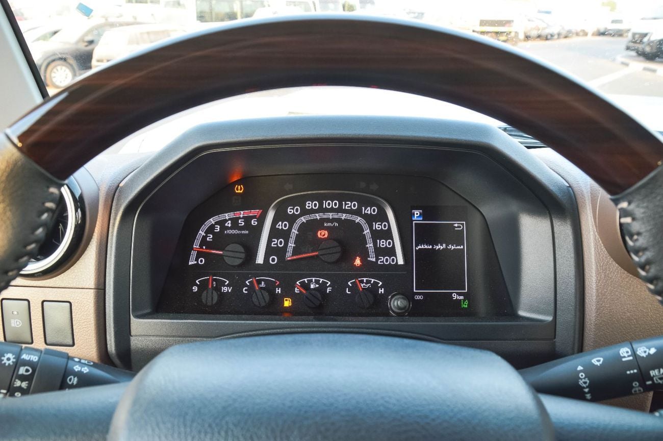 تويوتا لاند كروزر 70 LC76 LX TOYOTA LAND CRUISER 2.8L 4WD DIESEL SUV 2025