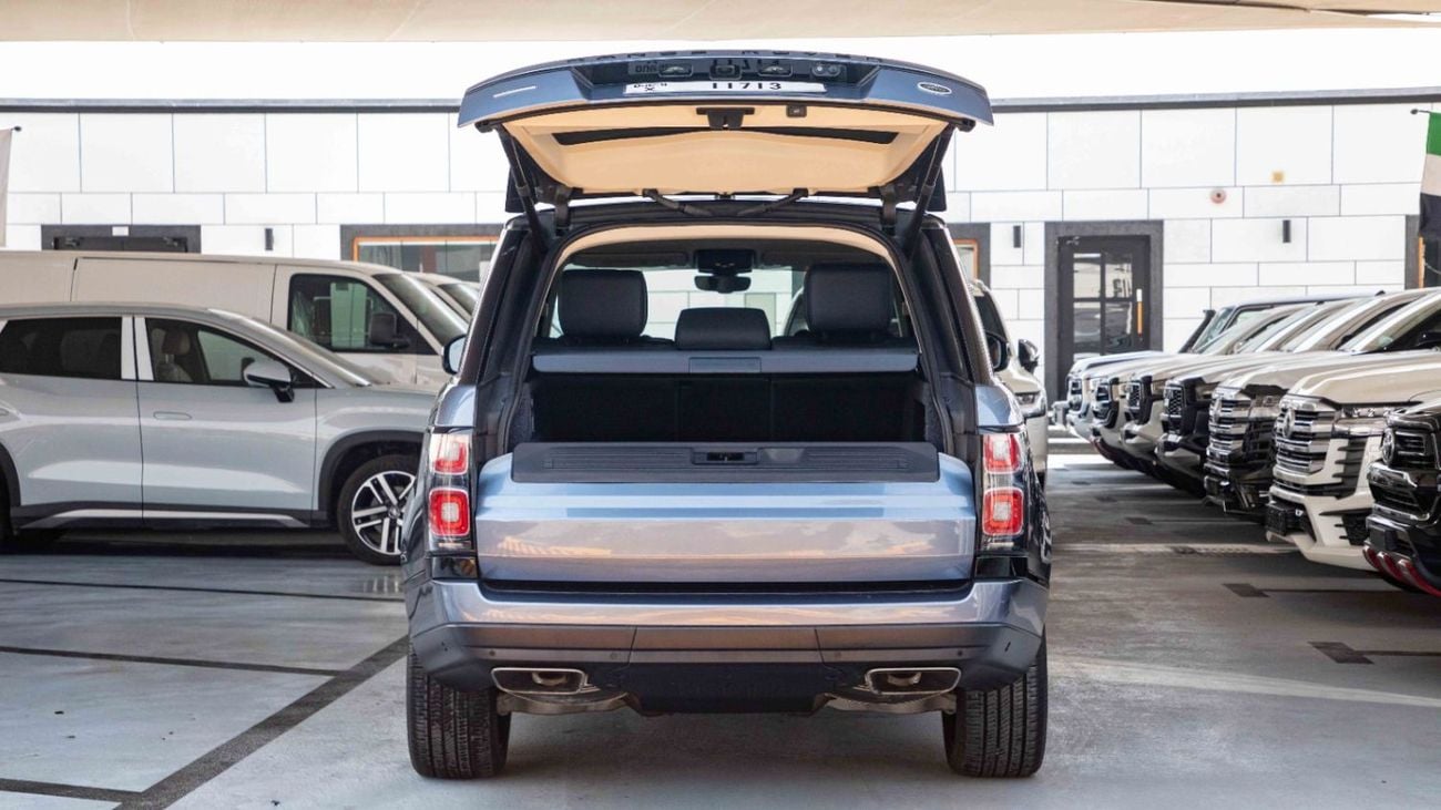 Land Rover Range Rover VOGUE | 2018 | For Local Registration +10%
