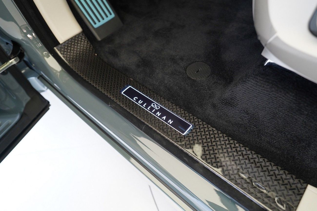 Rolls Royce Cullinan BLACK BADGE CULLINAN DUALITY SEATS
