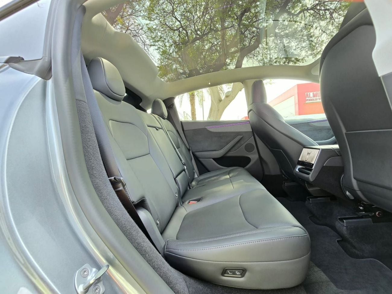 Tesla Model Y LONG RANGE AWD 2026 GCC WITH 8 YEARS TESLA AGENCY WARRANTY IN BRAND NEW CONDITION