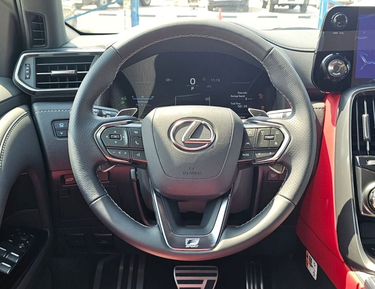 لكزس LX 600 F SPORT لكزس LX600 F.SPORT مارك ليفينسون || محرك بنزين V6 سعة 3.5 لتر، دفع رباعي، 22 عجلة قيادة، رادار، شاشة