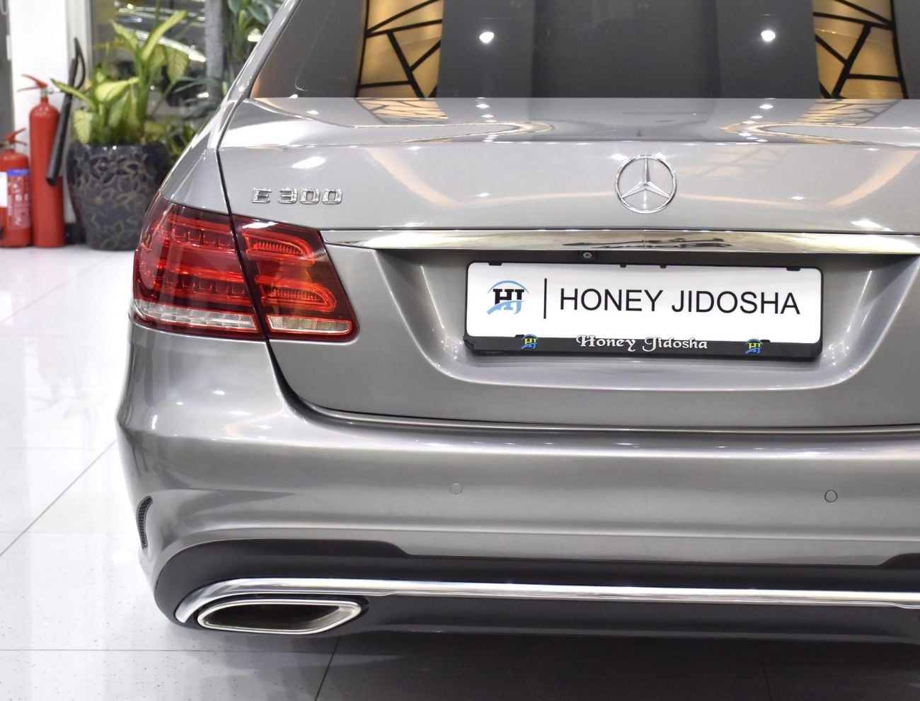 Mercedes Benz E300 AVANTGARDE SPORT EXCELLENT DEAL for our Mercedes Benz E300 ( 2015 Model ) in Grey Color GCC Specs