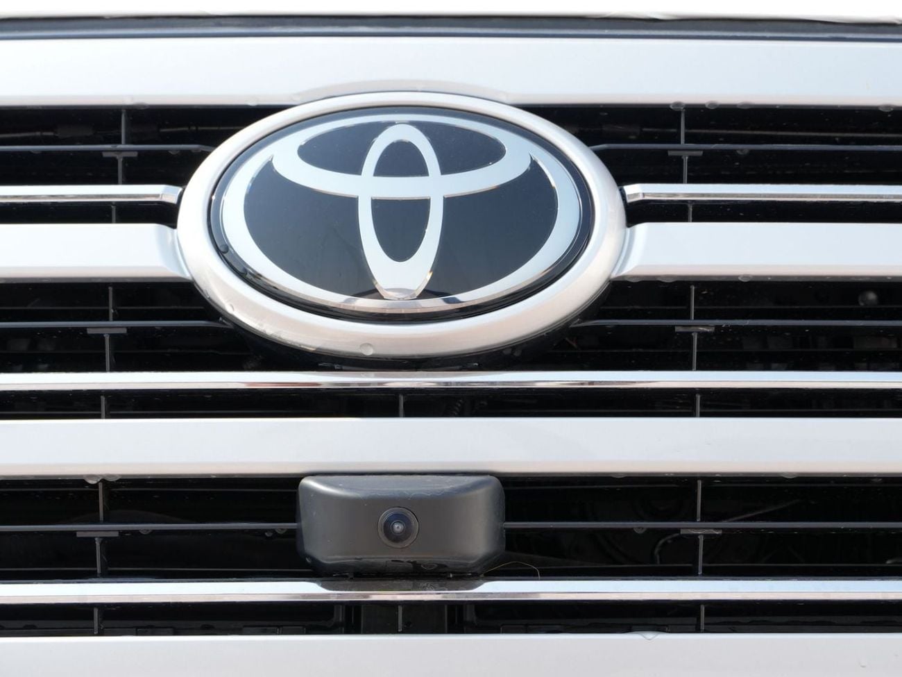 Toyota Land Cruiser GXR TOYOTA Land Cruiser GXR 3.5 TT Petrol AT With , Radar JBL , 360 Camera , Compressor | Saudi Specs Av