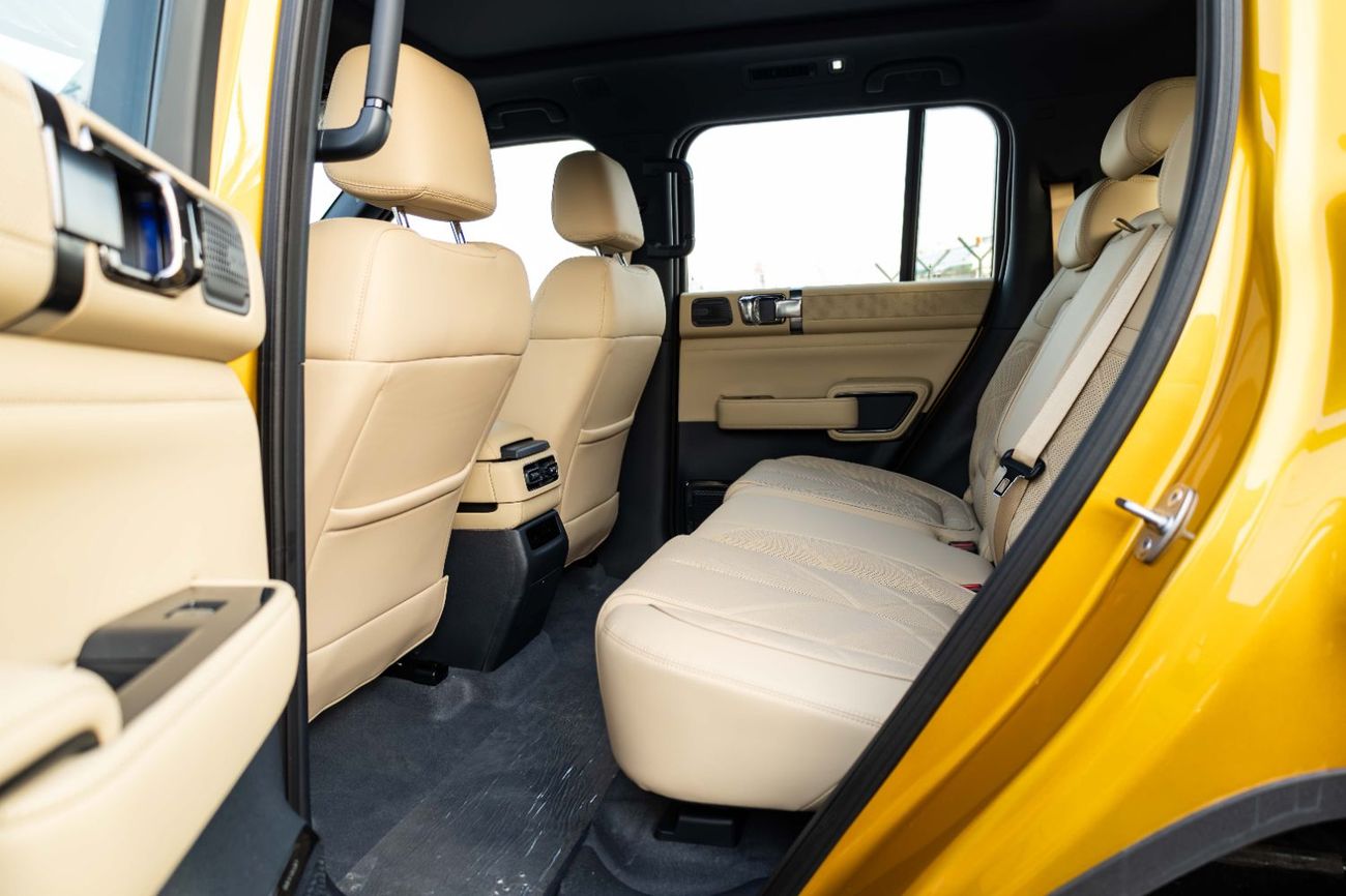 Denza B5 DELUXE PHEV 1.5L - Gold Inside Beige | Export Only