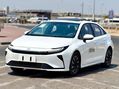 Toyota Corolla XLI HEV TOYOTA COROLLA 1.8 L HYBRID ELITE OPTION CHINA SPECS WITH NEW FACE WHITE /2026