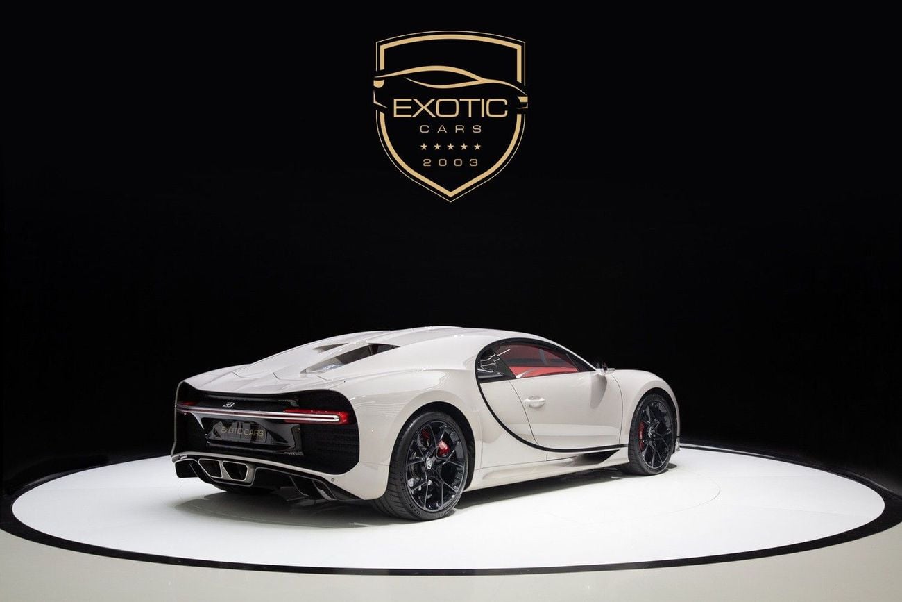 Bugatti Chiron CABON