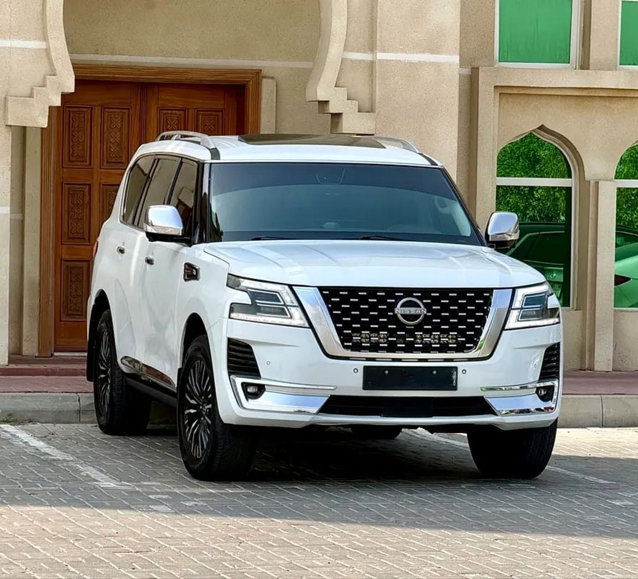 Nissan Patrol LE PLATINUM GCC Specs - Top Option