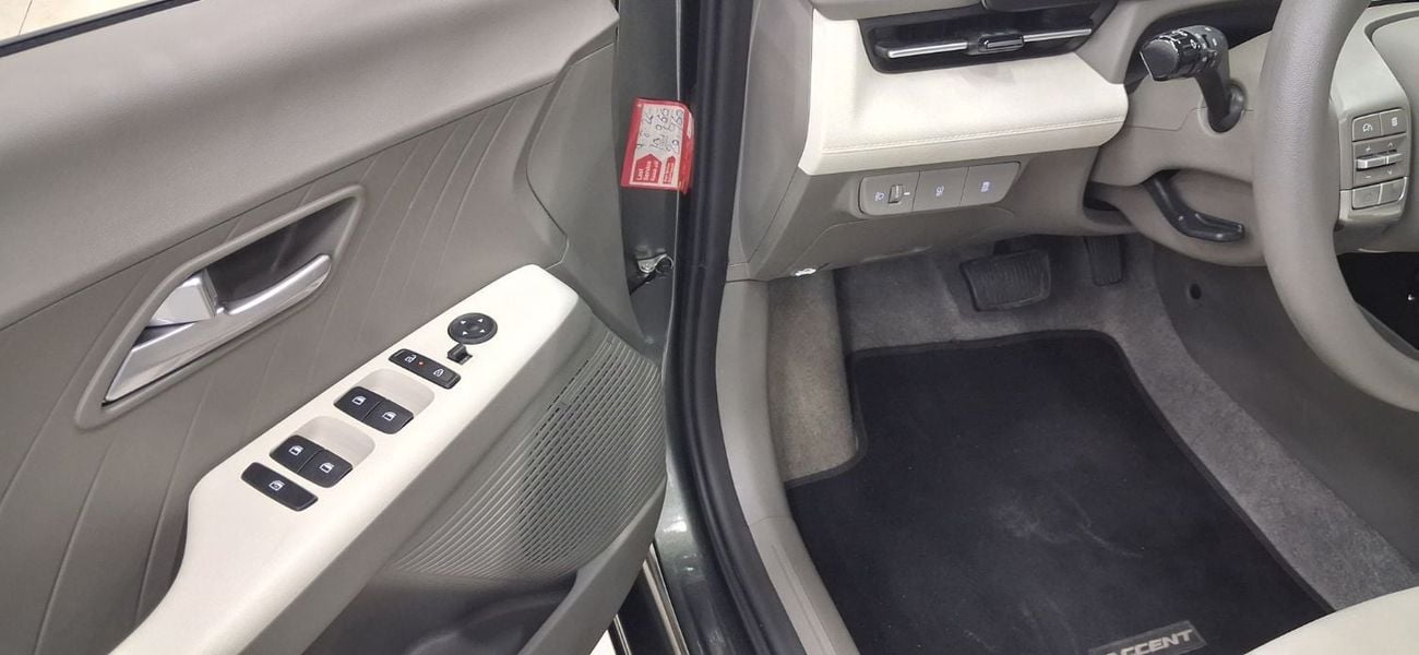 Hyundai Accent SMART GCC NO ACCIDENTS