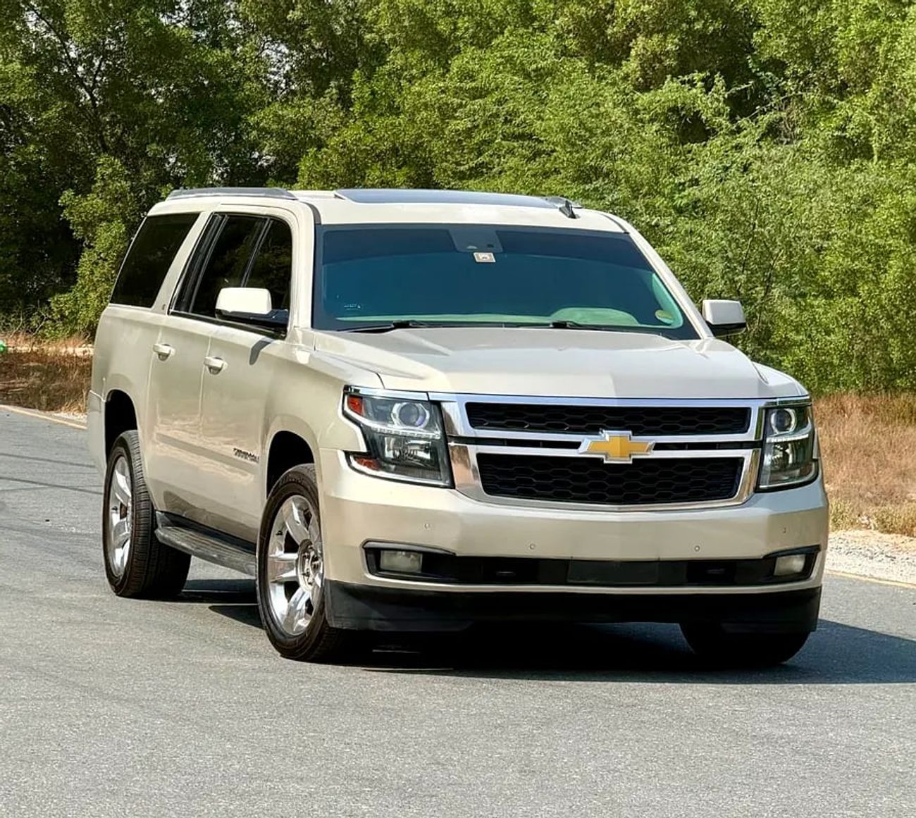 Chevrolet Suburban LT GCC Specs سوبر بان بحالة ممتازة جدا خليجي