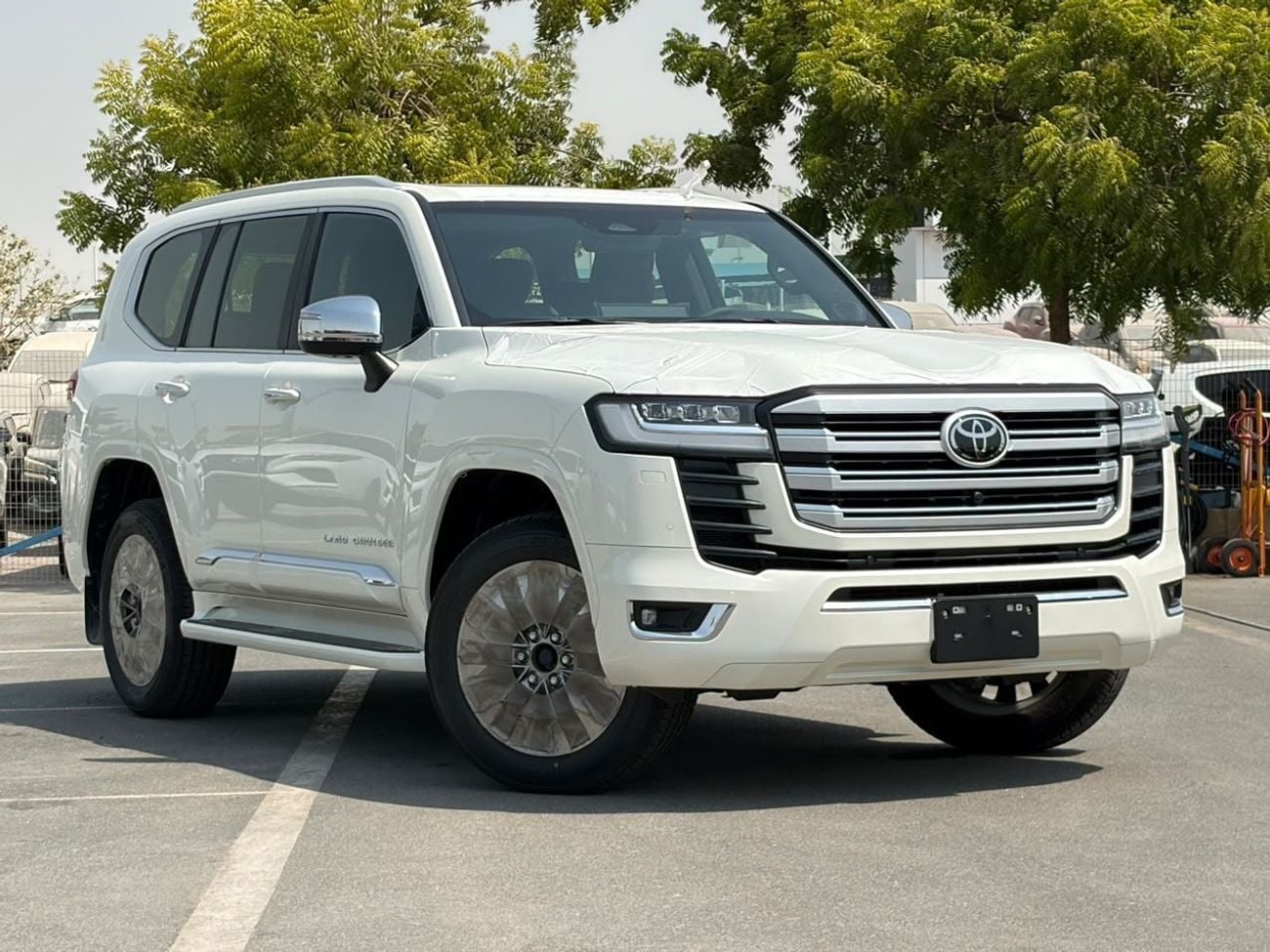 Toyota Land Cruiser VX LC300 VX TWIN TURBO || 3.5L V6 PETROL | PWR WITH LEATHER SEATS | 360* CAMERA | JBL SOUND SYSTEM | RA