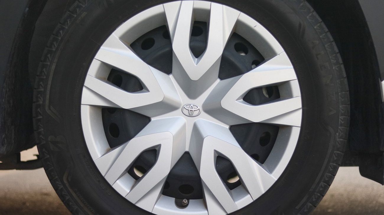 تويوتا كورولا كروس XL- 1.8L | Free Agency Warranty | Complete Service History | Zero Downpayment Support