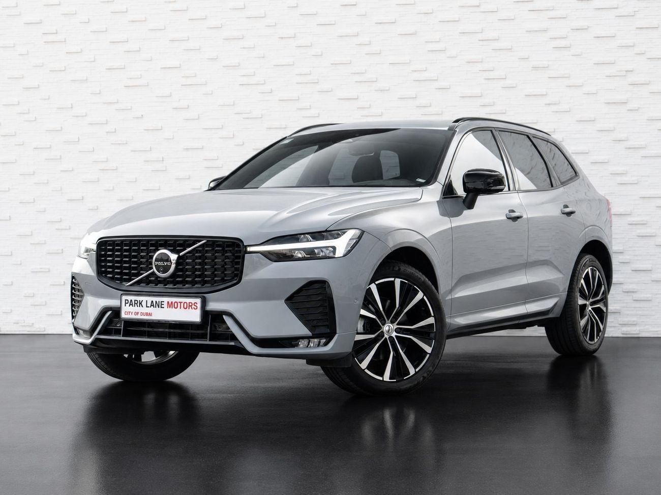 Volvo XC60 ULTIMATE DARK LE Volvo XC60 B5 2024 GCC specs