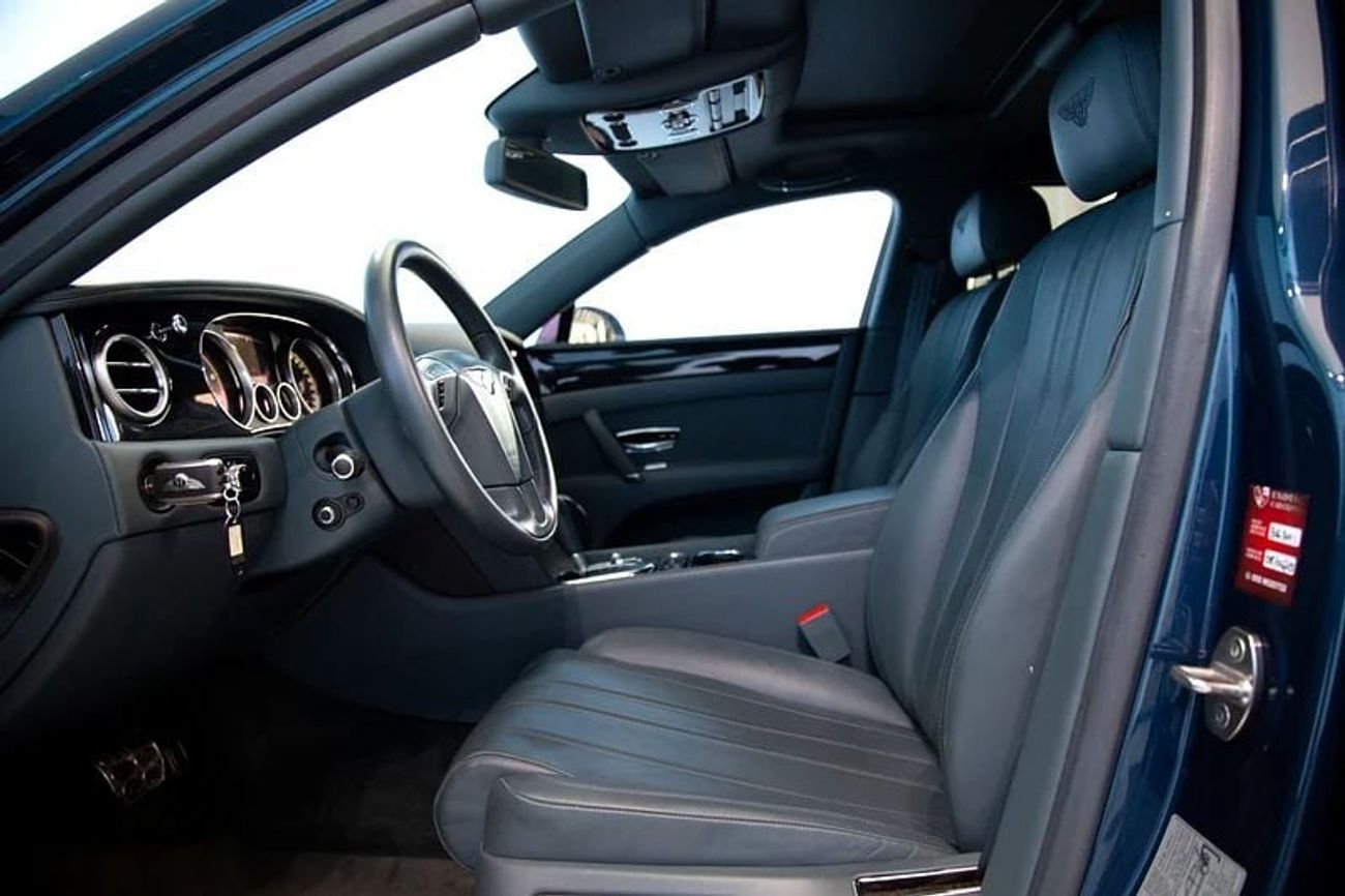 Bentley Flying Spur V8 Bentley Flying Spur V8