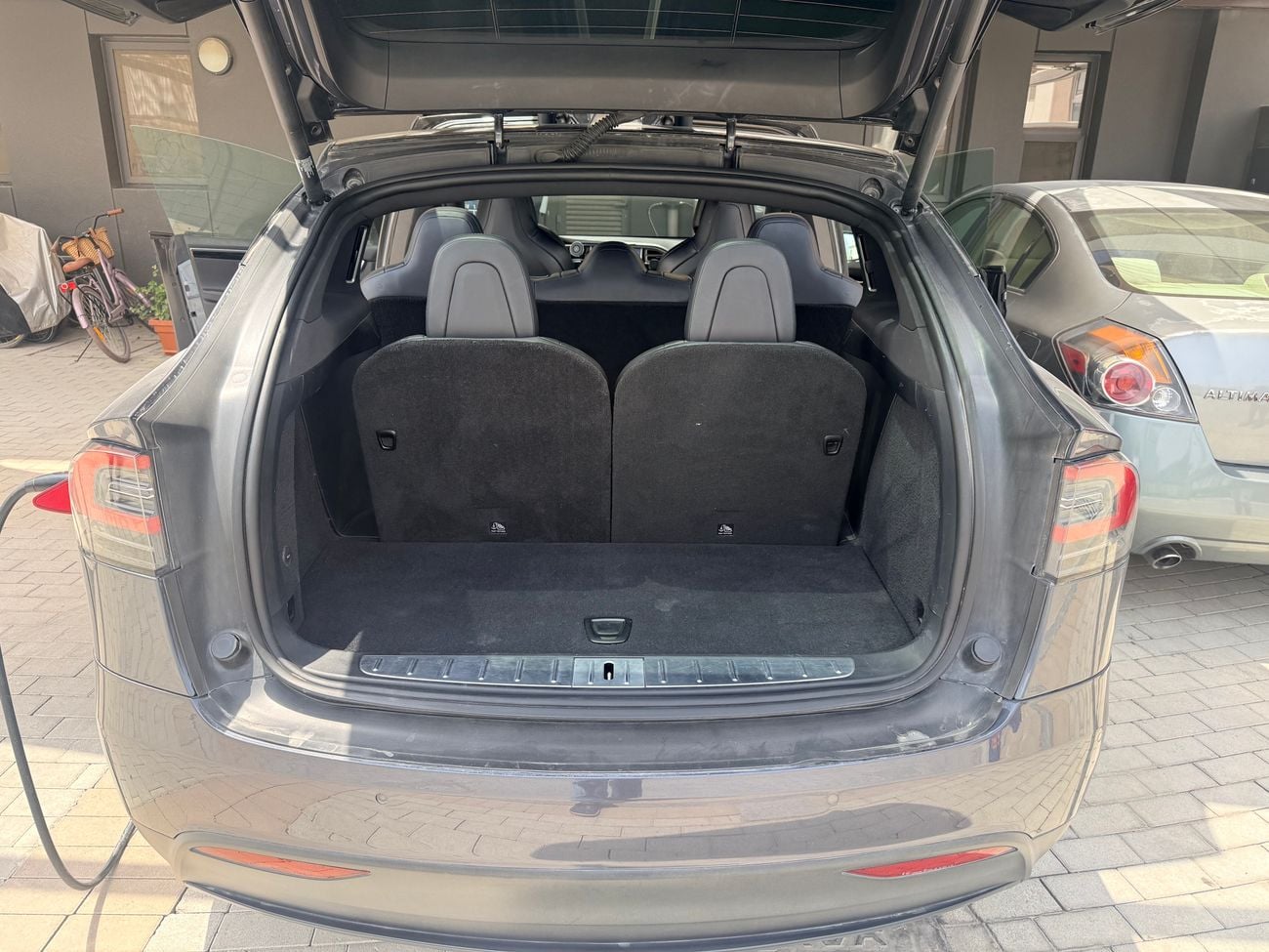 Tesla Model X 75D