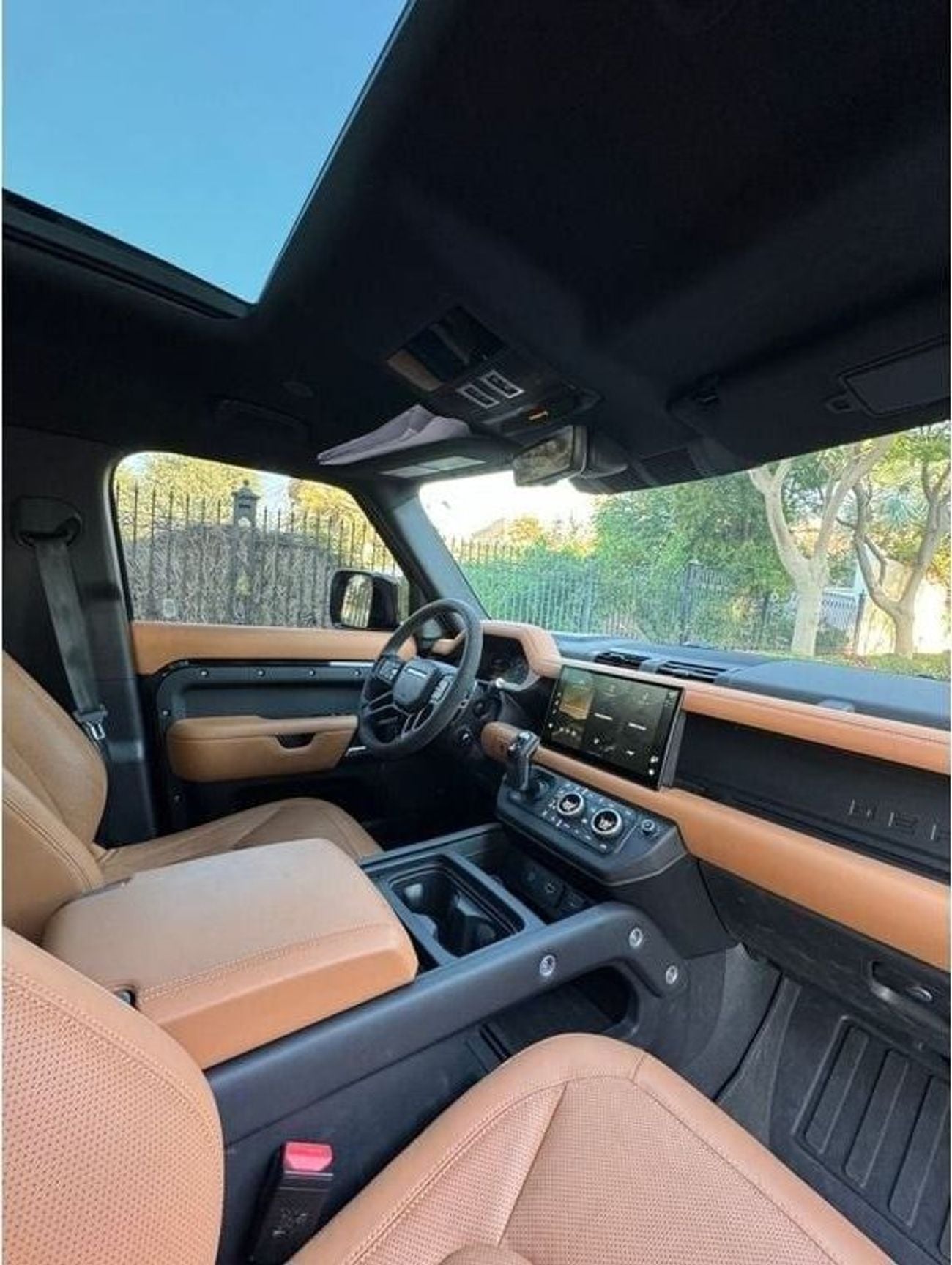 Land Rover Defender P525 110
