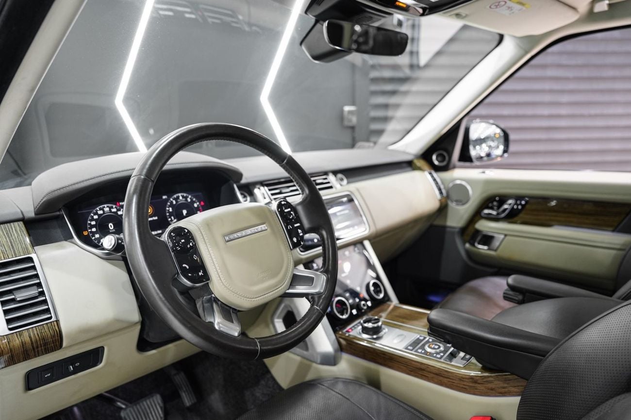 Land Rover Range Rover VOGUE SE LWB 2019 Range Rover Vogue SE Supercharged LWB, Advanced Driver Assistance Pack, Panoramic Roof, GCC Spe