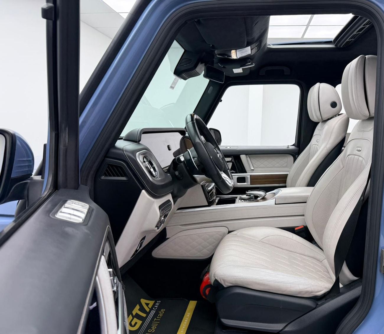 مرسيدس بنز G 63 AMG STANDARD 2021 Mercedes Benz G63 AMG G Manufaktur, Warranty, Fully Loaded, Excellent Condition, GCC