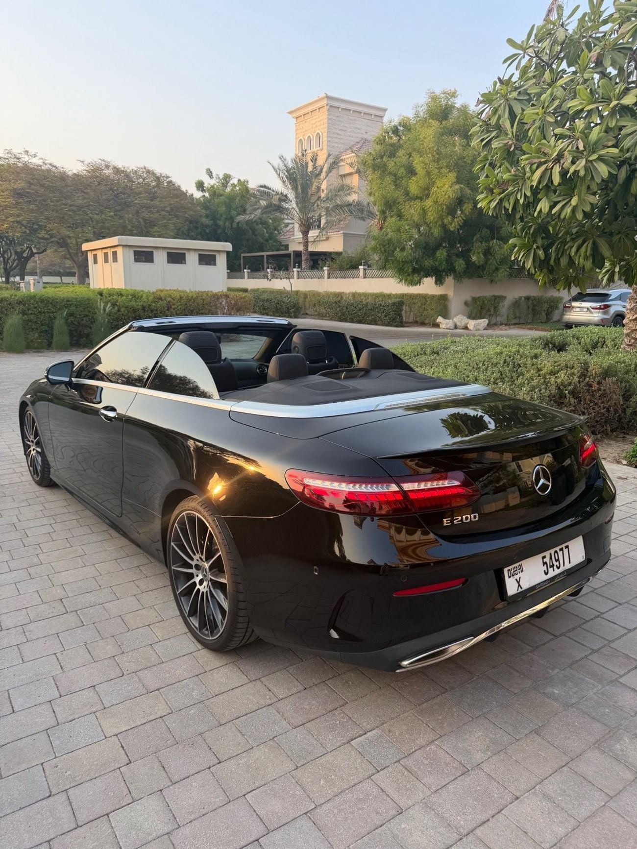 مرسيدس بنز E200 CABRIO