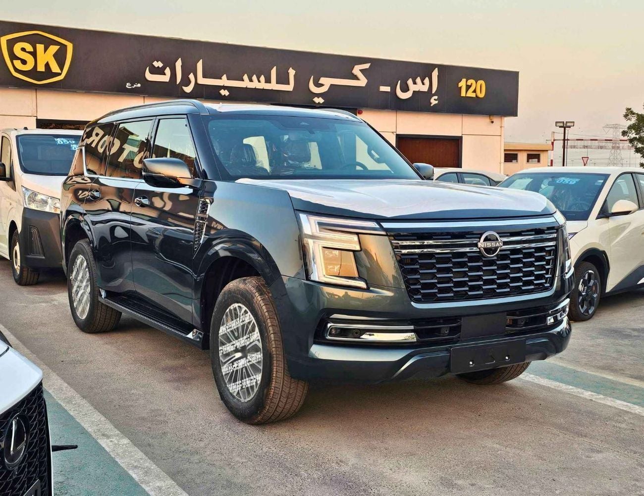 Nissan Patrol SE PLATINUM CITY 3.8L V6 / PWR SEATS, 360* CAMERA, HEADUP DISPLAY / CODE # SE PLATINUM