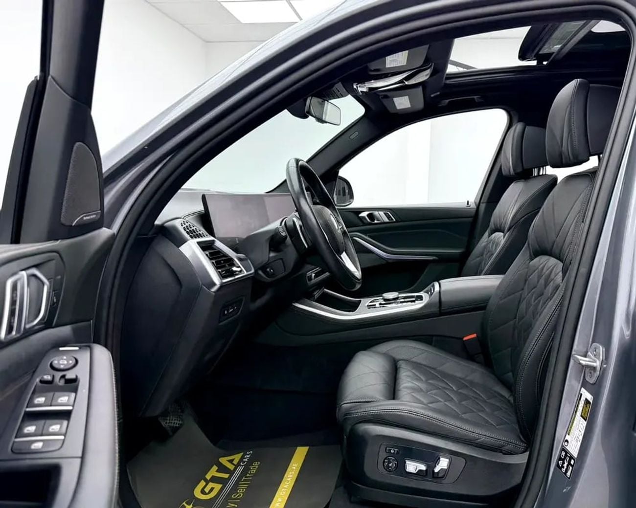 BMW X5 xDrive40i xLine, Warranty, Full Service History, Excellent Condition