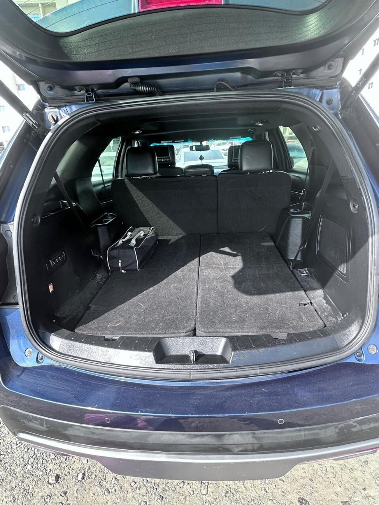 Ford Explorer LTD TOP 3.5L - 6 cyl SUV/CROSSOVER - AWD - 7 Seater - % Doors