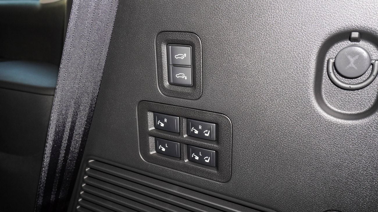 إنفينيتي QX80 3.5L TWIN TURBO