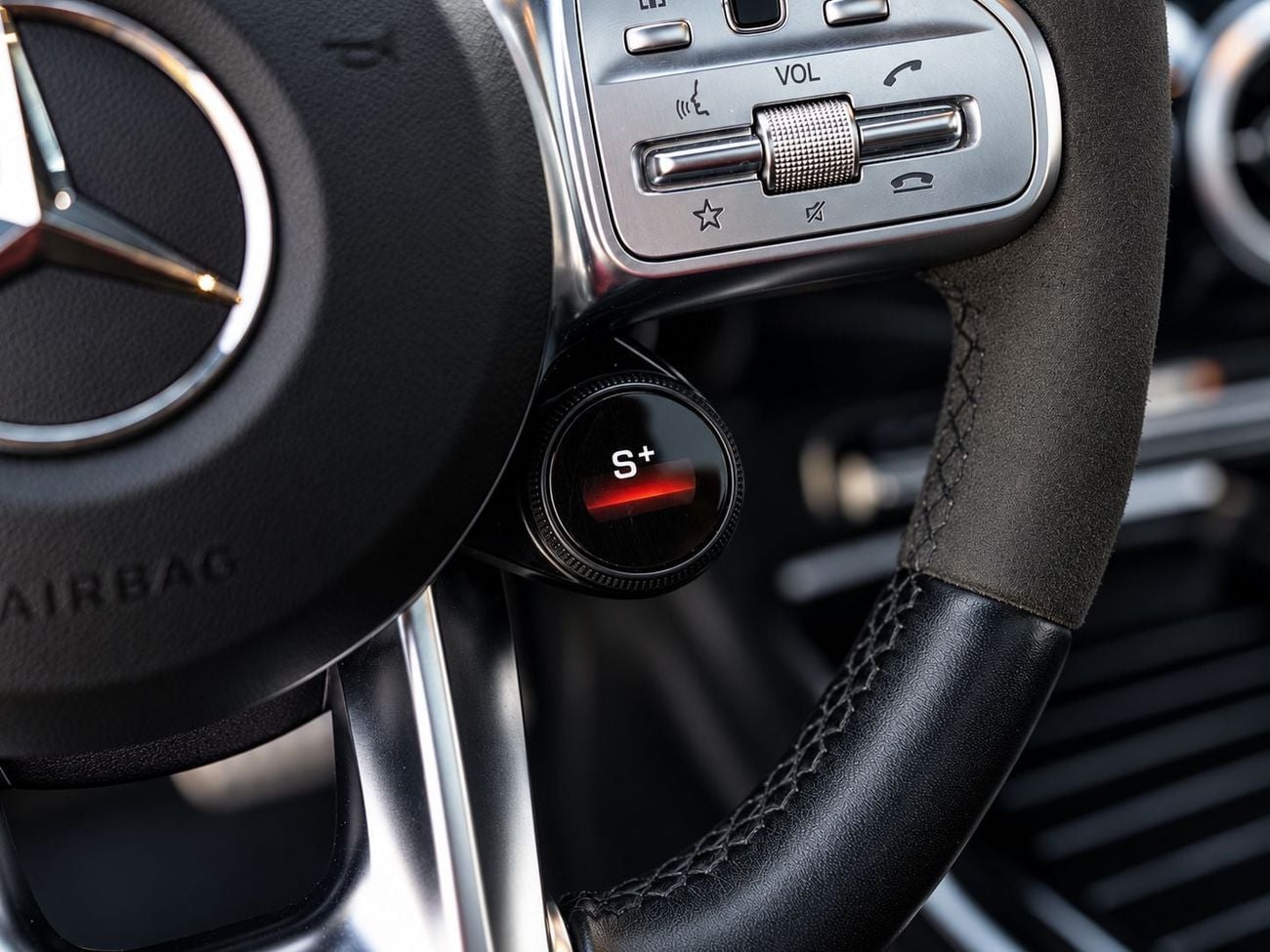 مرسيدس بنز A45 AMG- S