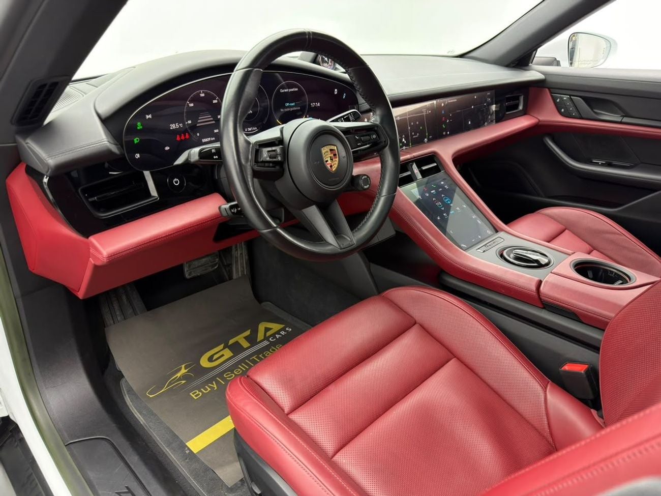 Porsche Taycan 4