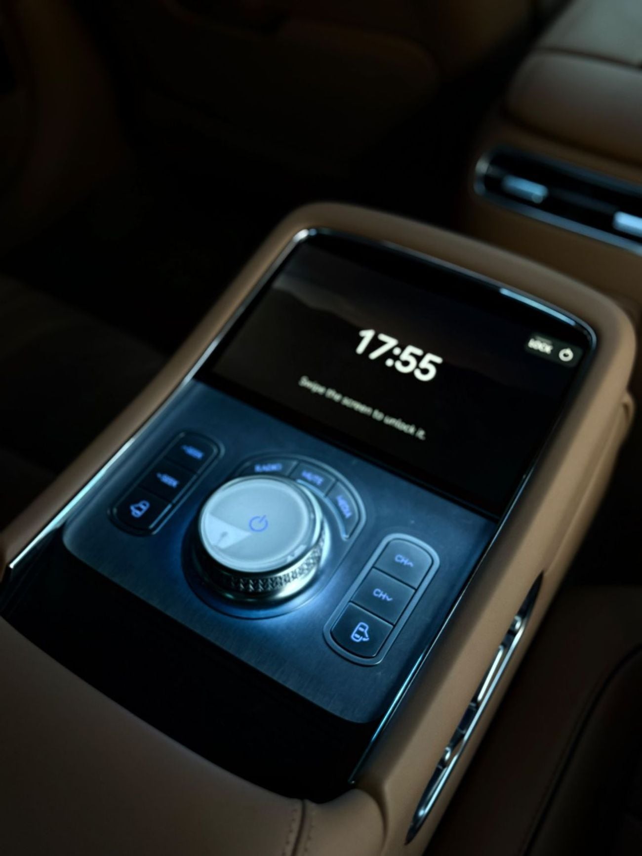 Genesis G90 ROYAL