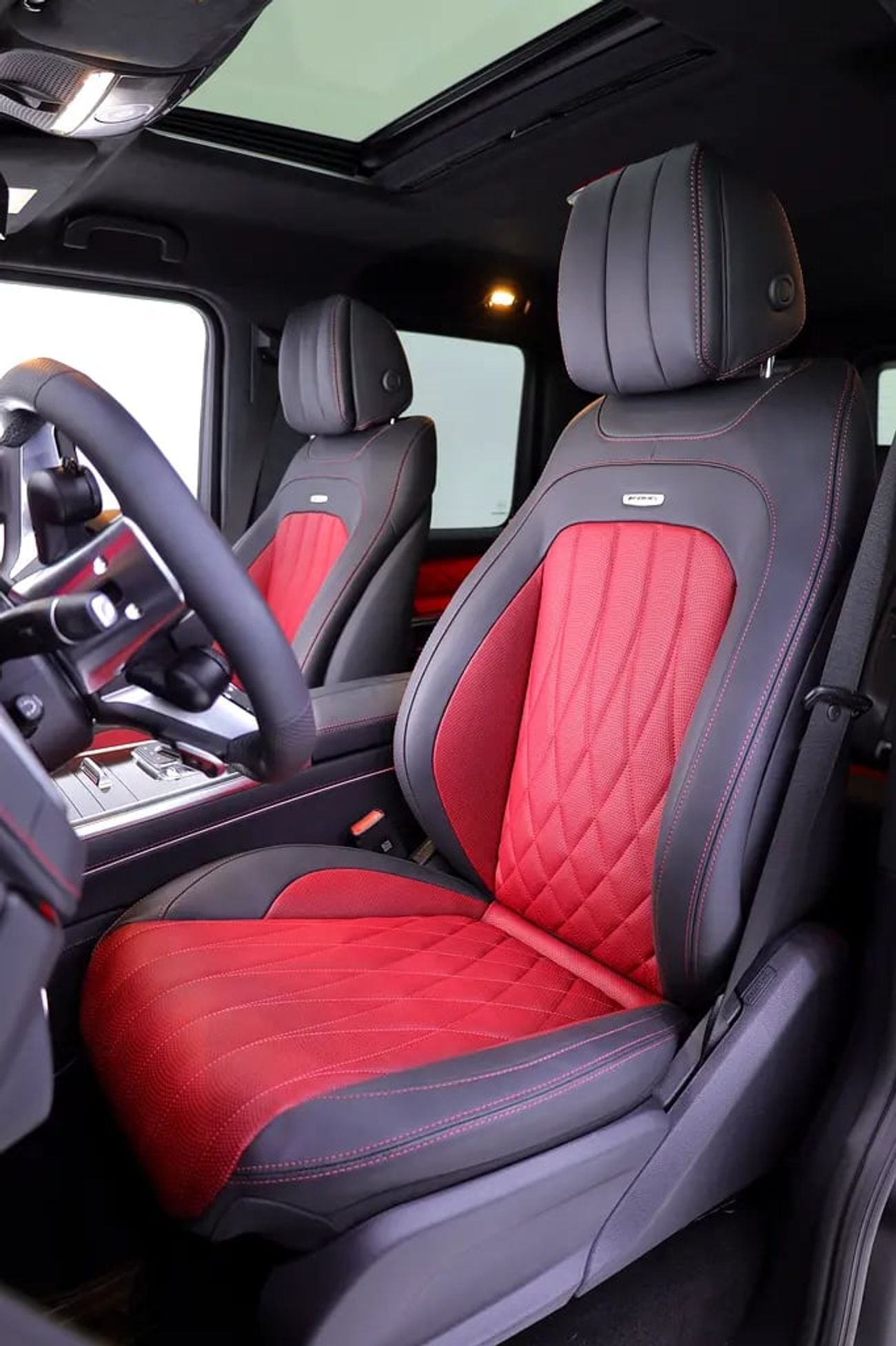 Mercedes Benz G63 AMG G63 MANUFAKTUR EDITION + CARBON INTERIOR + 5 YEARS DEALER WARRANTY + SERVICE CONTRACT