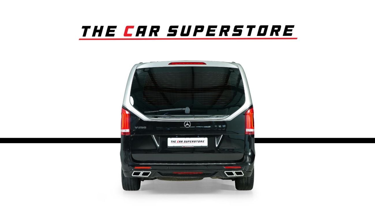 Mercedes Benz V 250 -Two Tone-GCC-Star Light System-Well Maintained