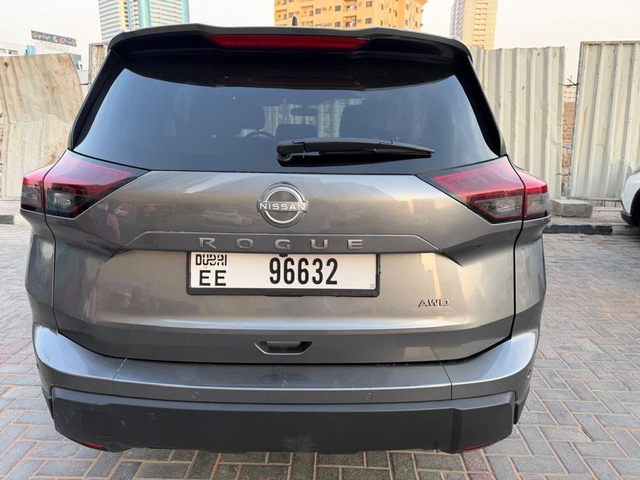 نيسان روج SV