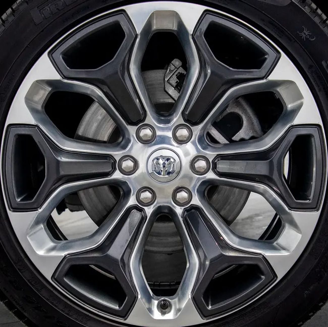رام 1500 ليميتد FDSH • Dodge Warranty Until • GCC Specs
