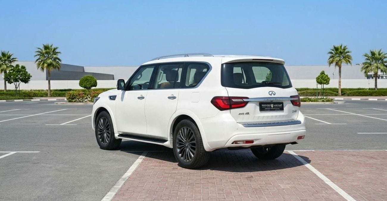 Infiniti QX80 LUXE SENSORY PROACTIVE BLACK EDITION