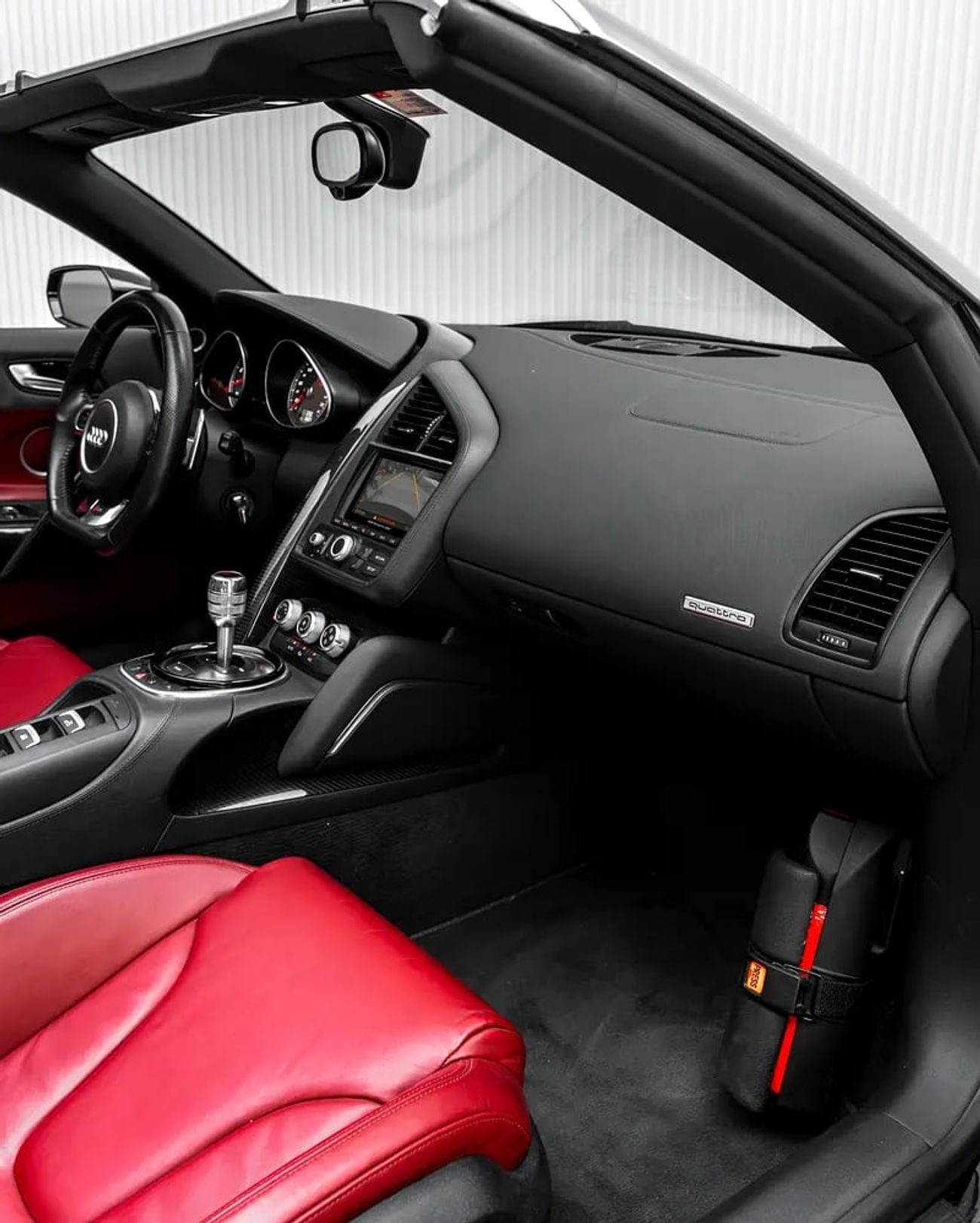 أودي R8 SPYDER V8 FSI QUATTRO