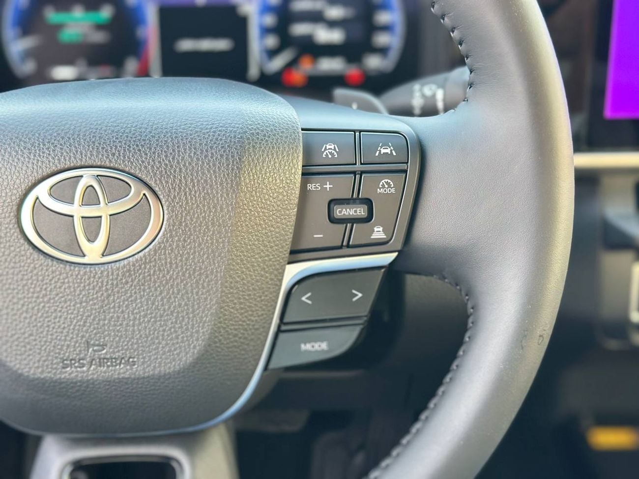 Toyota Camry GLE