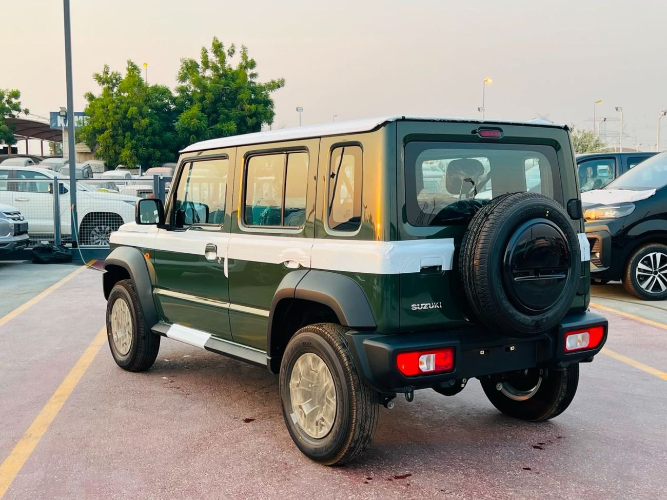 سوزوكي جيمني SUZUKI JIMNY 5DR GLX GCC 2026 SUZUKI JIMNY 5DR GCC 2026