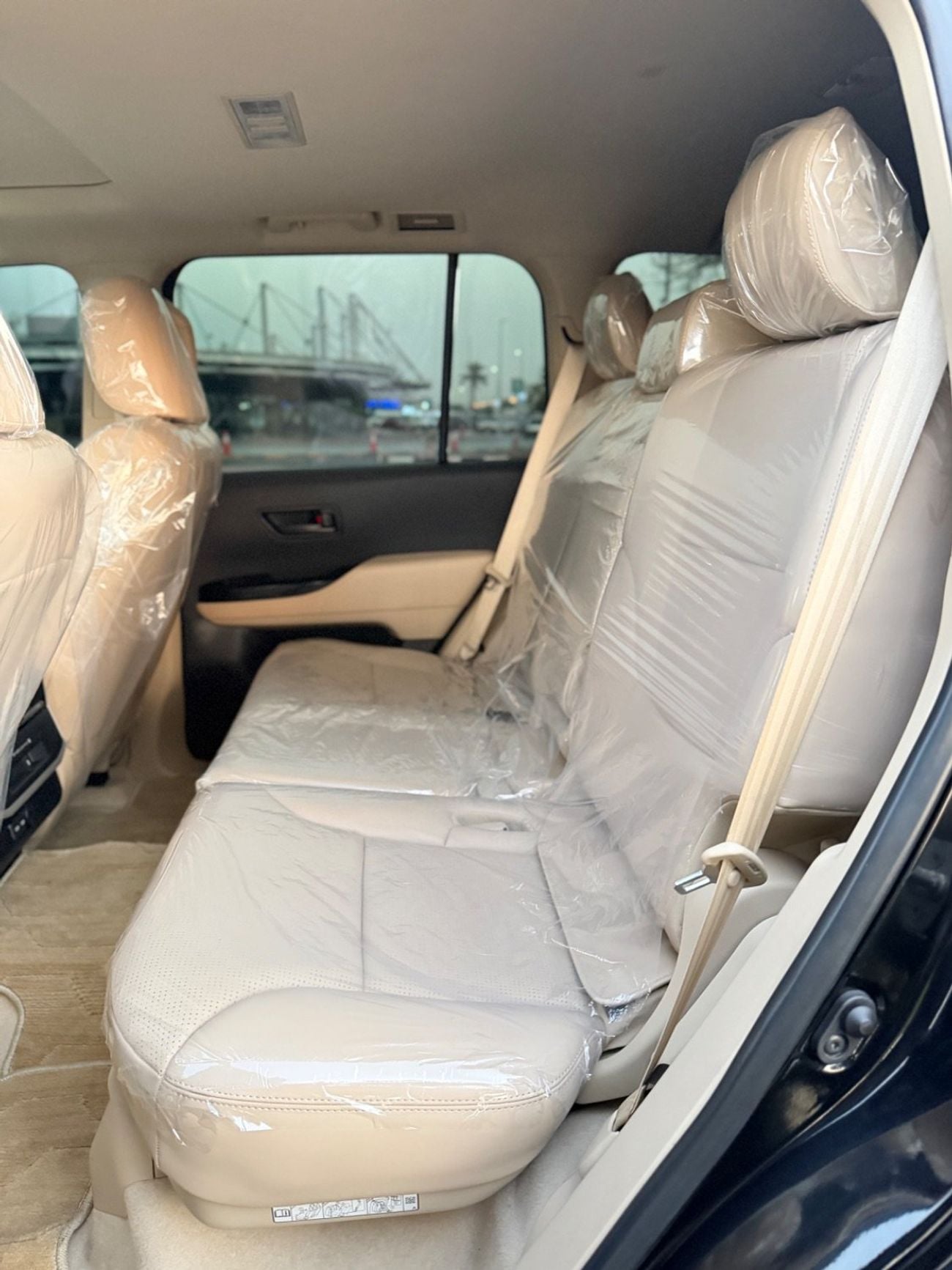 Toyota Land Cruiser GXR 3.5L 2022 MODEL GXR 4.0L FULL OPTION VERY PERFECT CONDITION