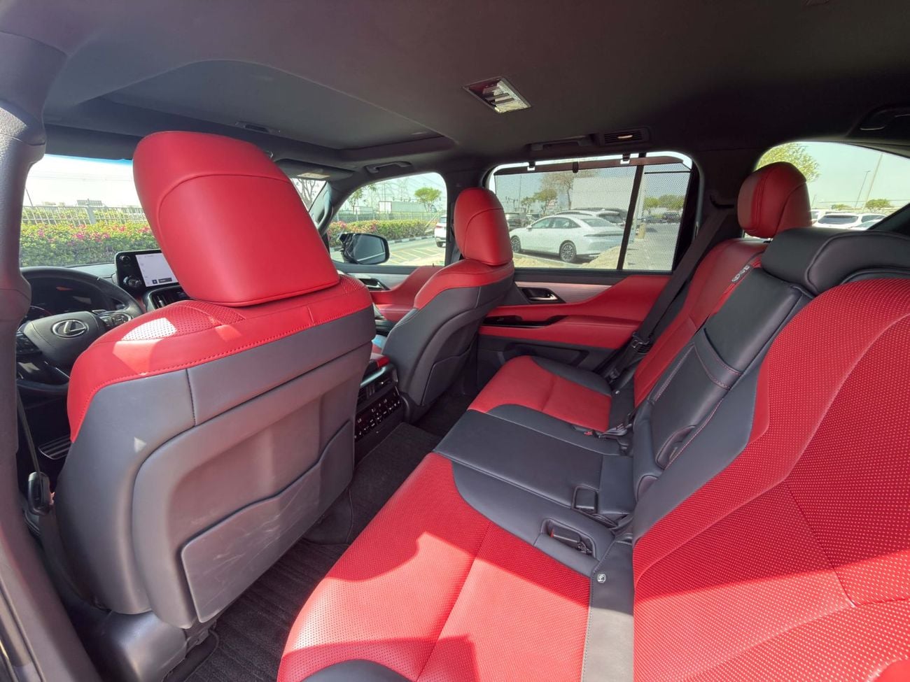 لكزس LX 700h F سبورت **2025** مواصفات مجلس التعاون الخليجي، أنيق ونظيف، أقل