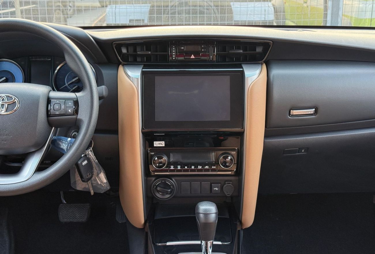 Toyota Fortuner SR5