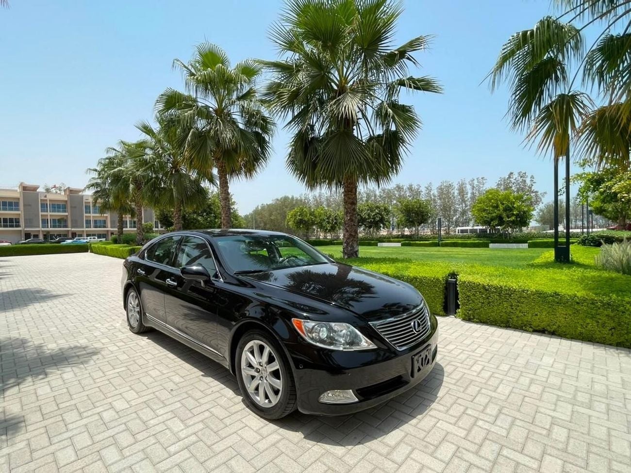 Lexus LS460 PLATINUM LWB 4ST