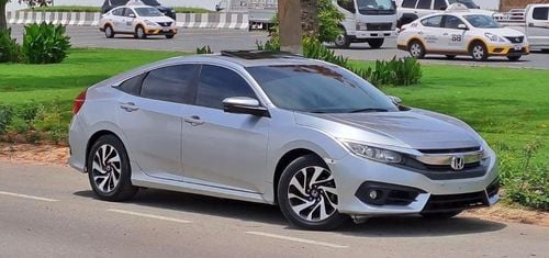Honda Civic EXI 770/Month-(4 years) | Honda Civic EX 2018 | GCC Specs | Full Option | Non-Accident