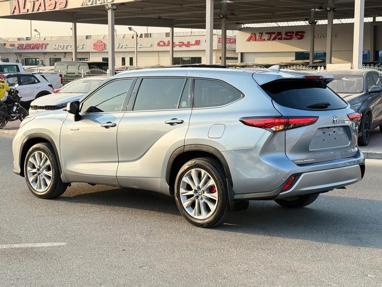 Toyota Highlander VXR Hybrid platinum panoramic, 360 camera