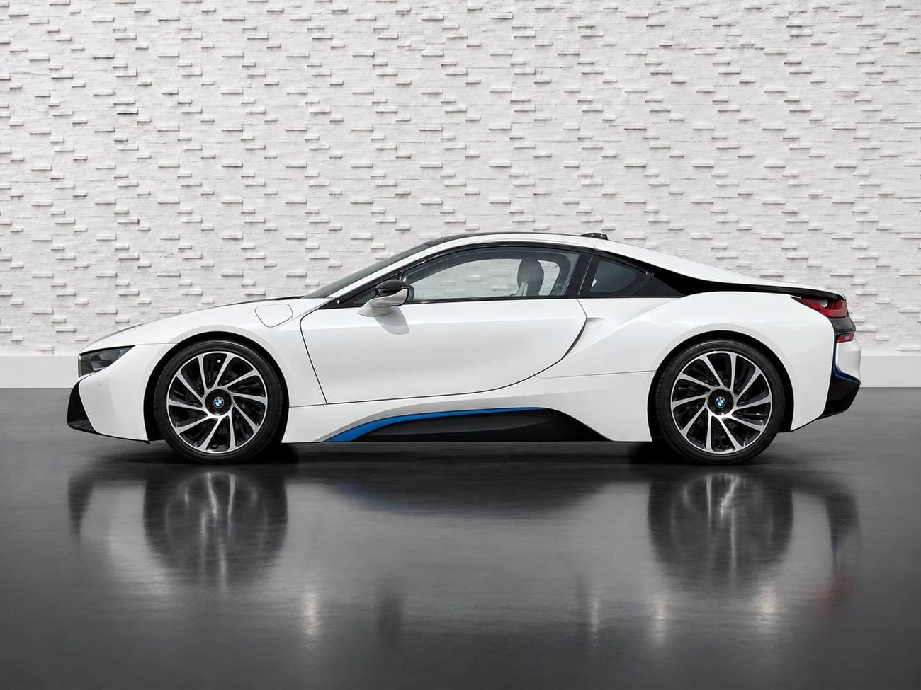 BMW i8 STANDARD