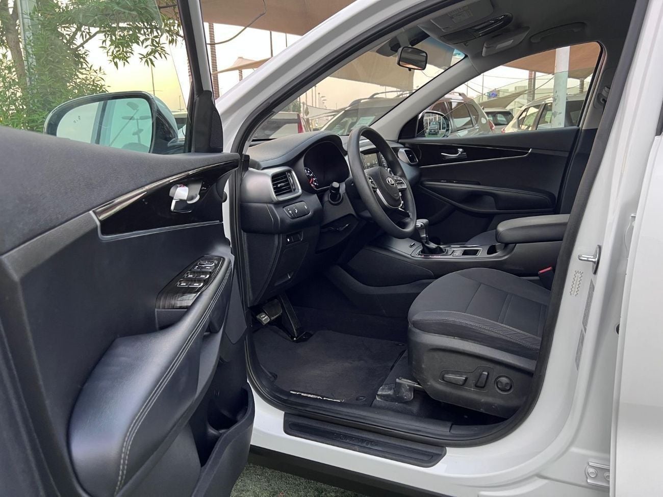 Kia Sorento LX 3.3L LOW MILEAGE GOOD CONDITION