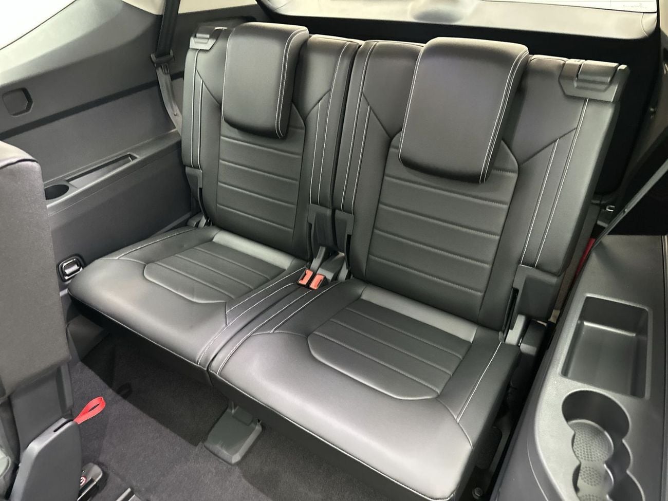 Volkswagen Teramont COMFORTLINE 2.0L (Facelift 2) | Panoramic Sunroof | Luxury Leather Seats | VW Certified