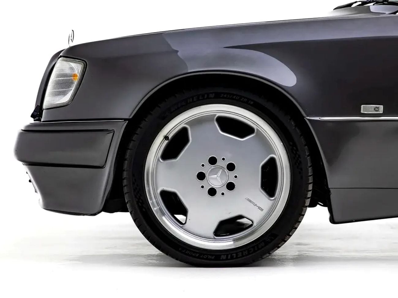 مرسيدس بنز E 500 E 500 | Japanese Spec