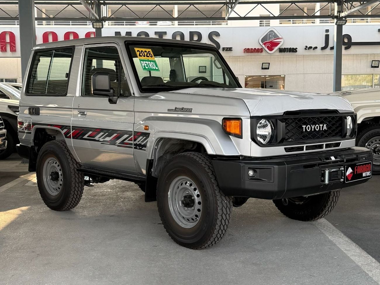 Toyota Land Cruiser 70 GRJ 71 4.0 V6 M/T **EXPORT ONLY**التصدير فقط خارج الخليج***